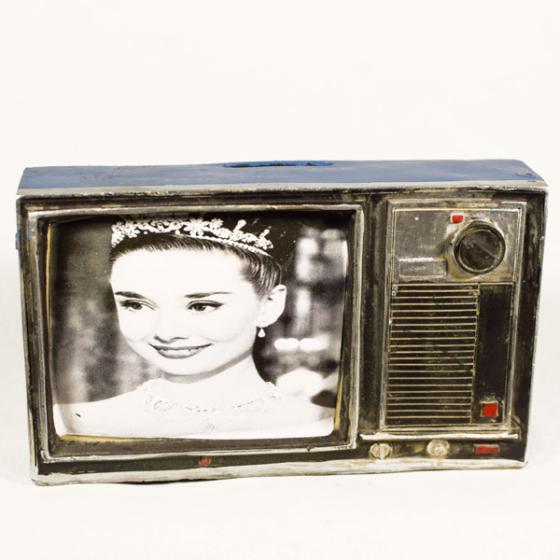 Vintage Διακοσμητικό + Κουμπαράς μινιατούρα σιδερένια Τηλεόραση 18,5cm