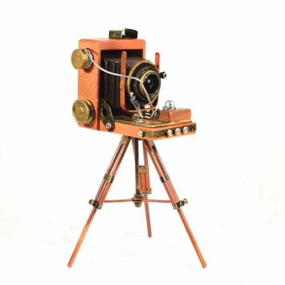 Vintage Διακοσμητικό Κάμερα με Τρίποδο 21.0 cm